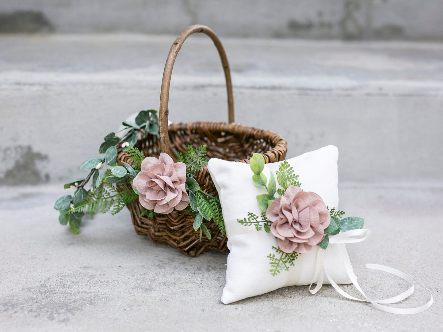 Boho Flower Girl Basket: Willow Wedding Decor with Ring Bearer Pillow