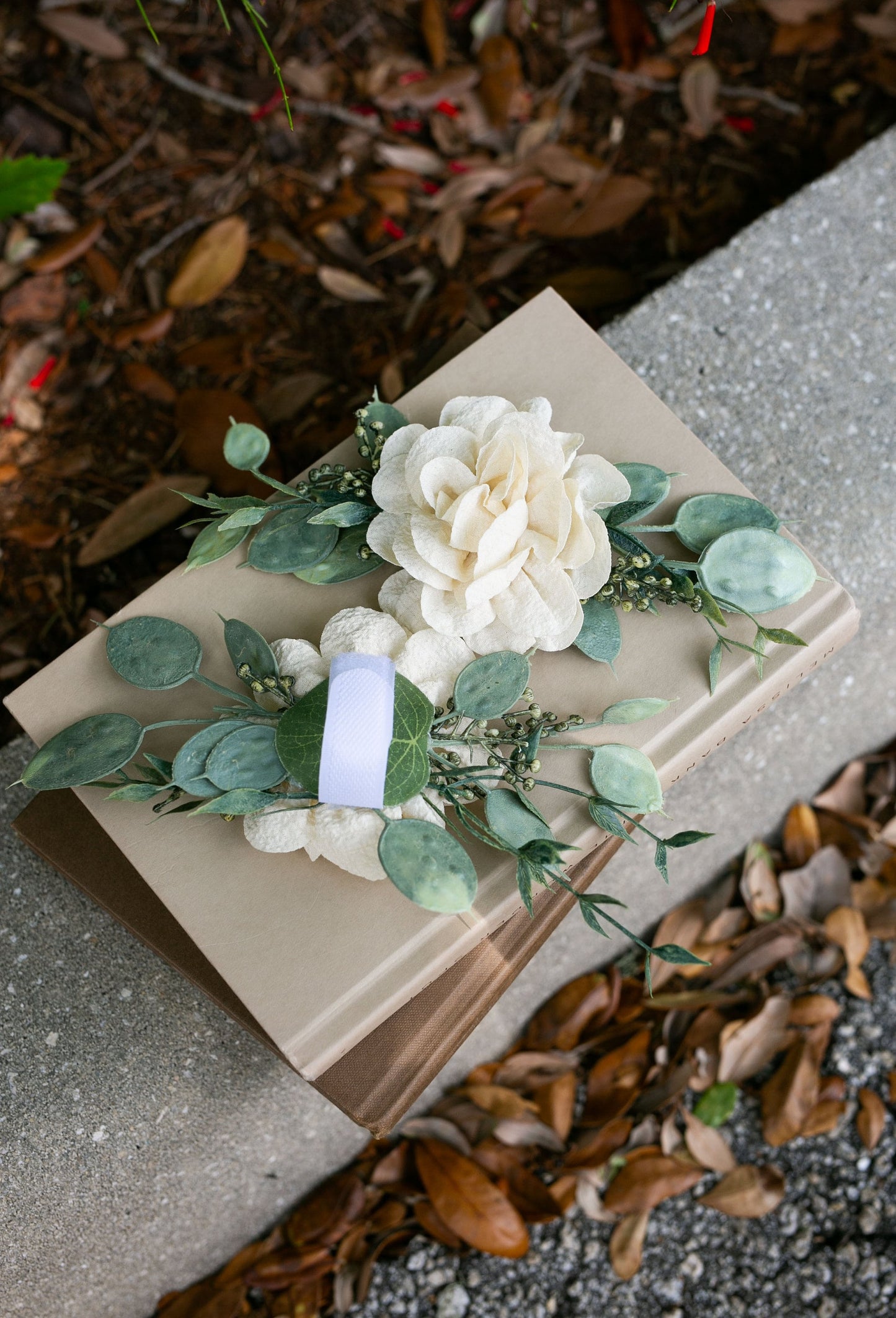 Wedding Dog Collar Floral Patch: Ivory Flower & Eucalyptus Accessory