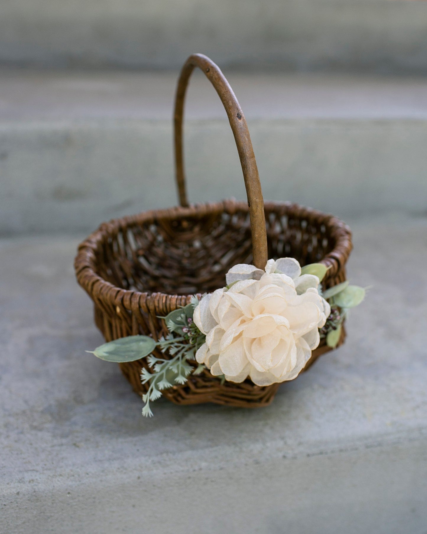 Willow Flower Girl Basket: Rustic Willow Wedding Decor