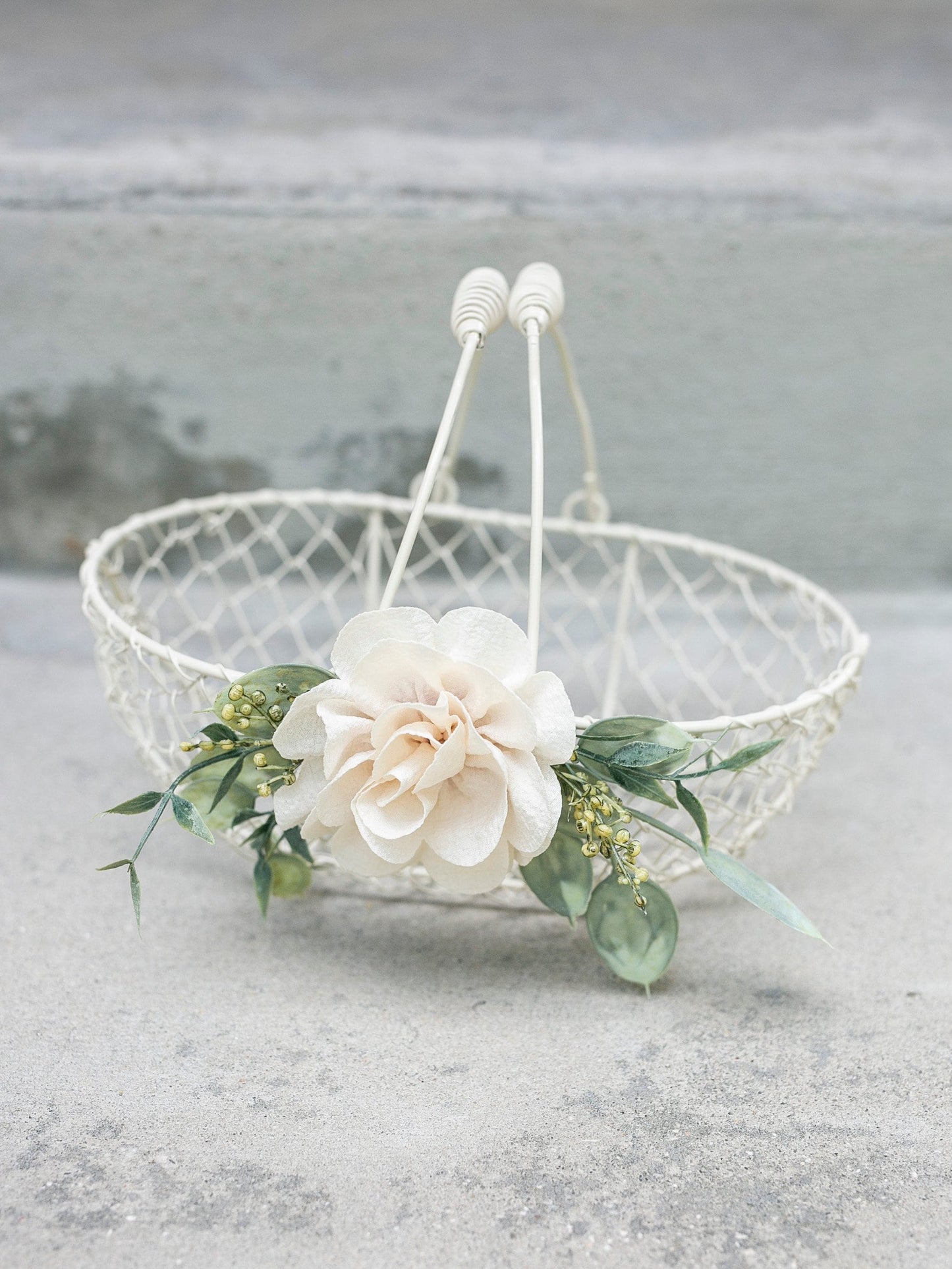 Maia Boho Flower Girl Basket: Rustic Wire Wedding Decor