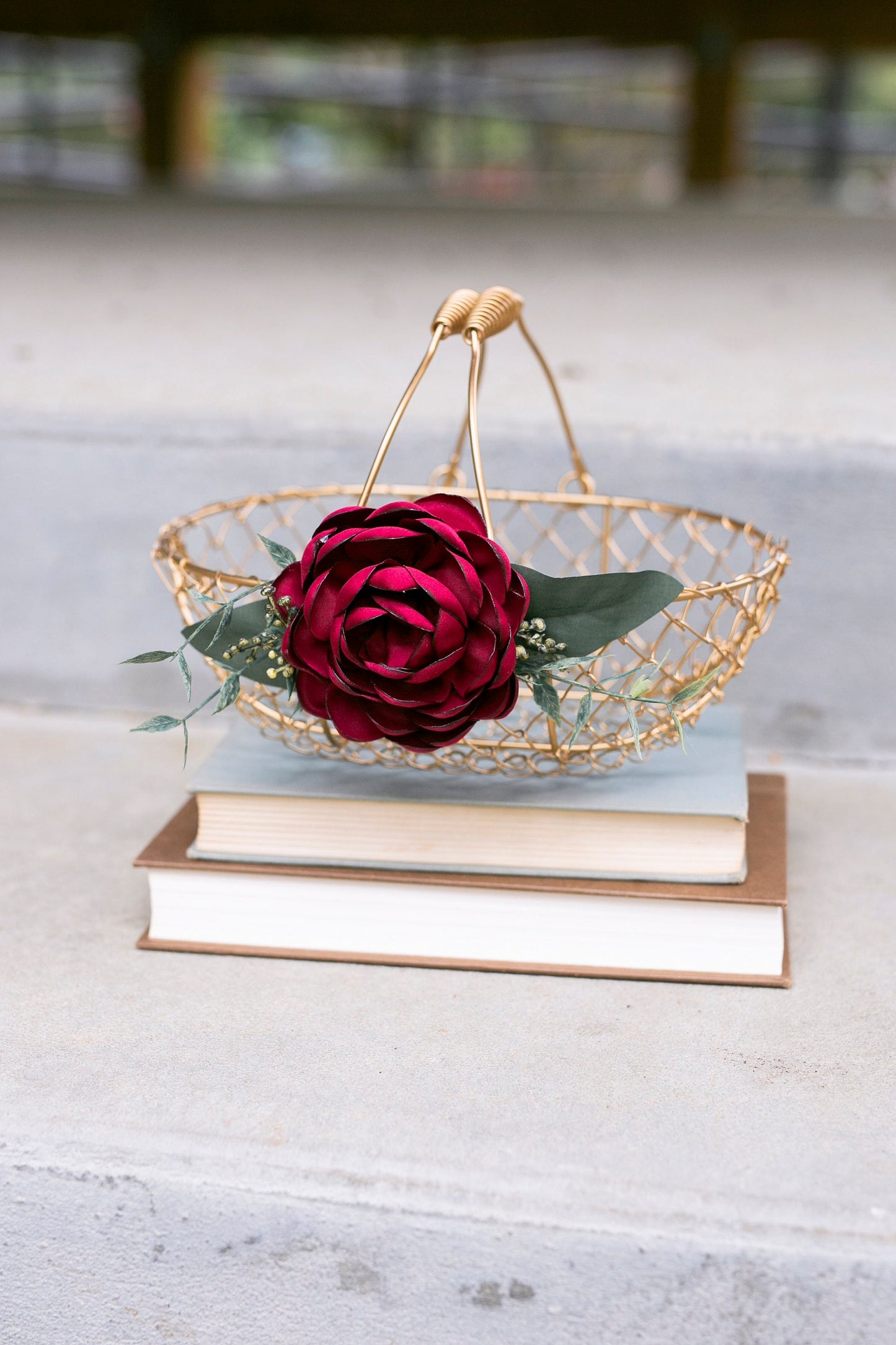 Red Rose Gold Flower Girl Basket: Glam Wedding Decor