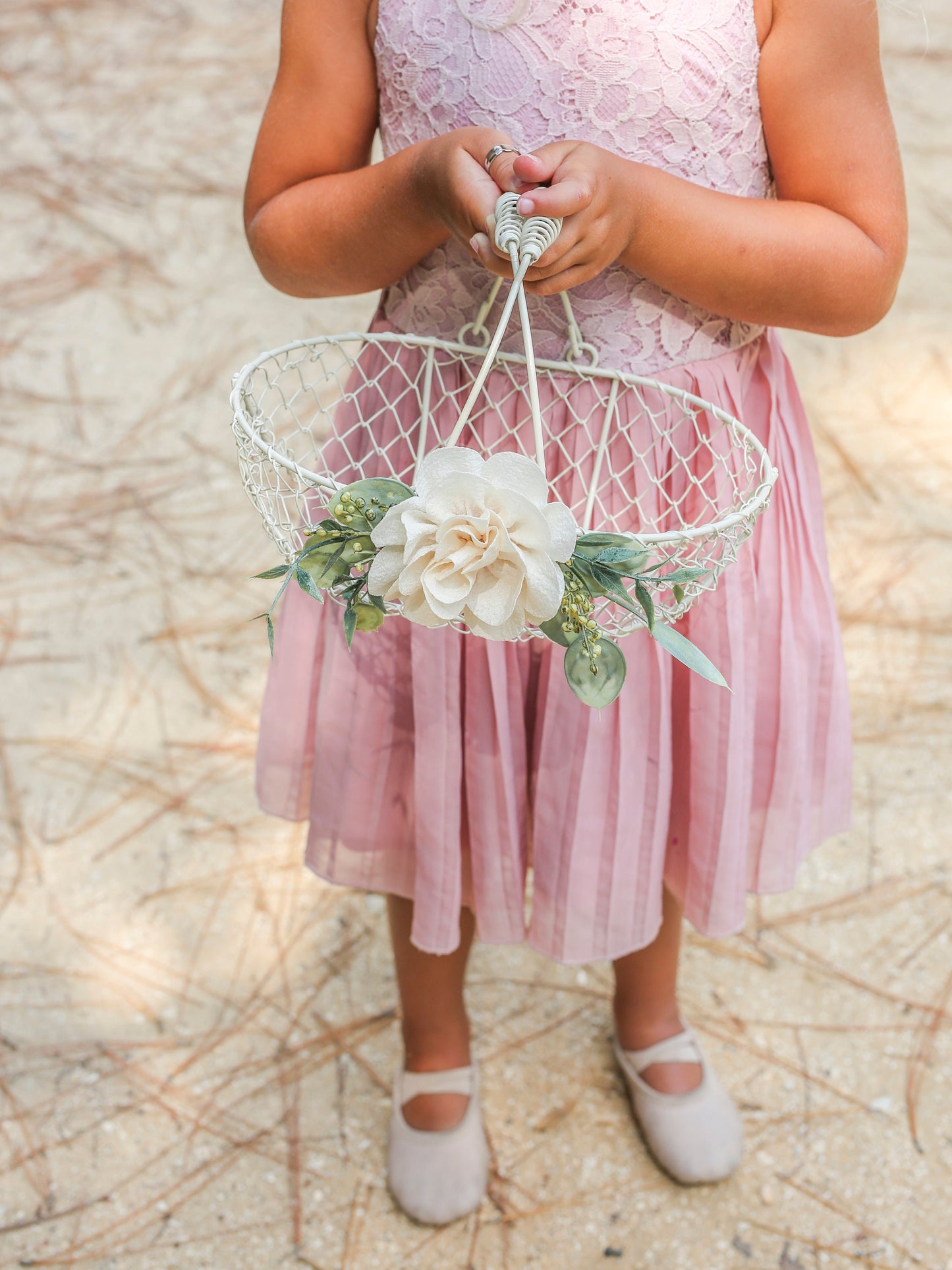Maia Boho Flower Girl Basket: Rustic Wire Wedding Decor