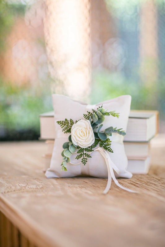 Floral Wedding Ring Pillow: Linen Look with Eucalyptus & Fern